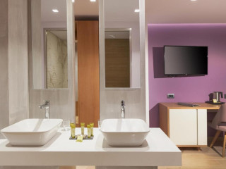 Blue Lagoon City Hotel