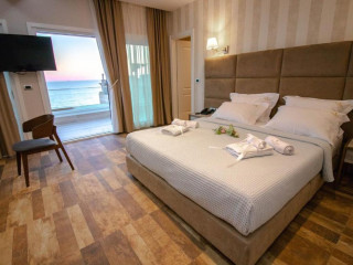 Blue Marine Hotel