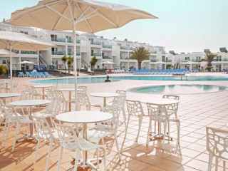 Hotel Plaza Palmeras