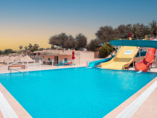 BM Beach Hotel
