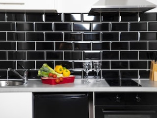 BOB W COMMERCIAL HOUSE