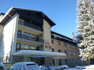 BOR HOTEL