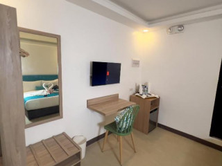 Boracay Sea View Hotel