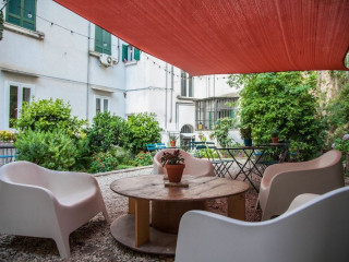 BORGO VERGINI GARDEN B&B