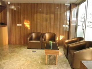 BOURBON ST. BOUTIQUE