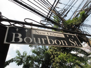 BOURBON ST. BOUTIQUE