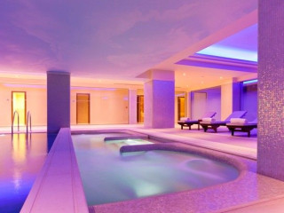 Boutique 5 Hotel & Spa