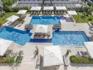 BOUTIQUE HOTEL MOMENTUM BY AYCON