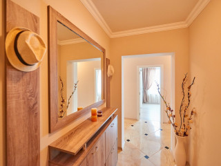 Boutique Rose Gardens Apartments