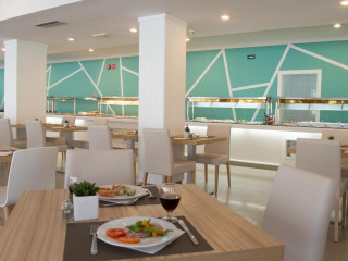 BQ Sarah Hotel