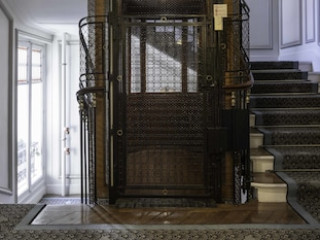 BRADFORD ELYSEES ASTOTEL