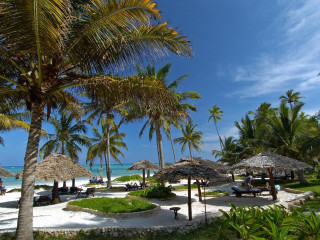 Breezes Beach Club& Spa (Bwejuu Beach)