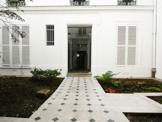 Bridgestreet Champs Elysees Hotel