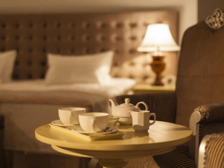 Bristol Central Park Hotel