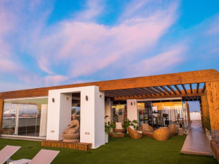 Bristol Sunset Beach