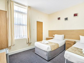 BRITANNIA INN HOTEL ILFORD