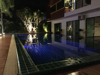 Buasri Phuket Hotel