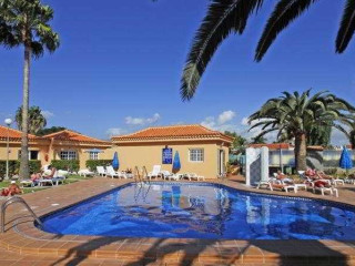 Bungalows Los Claveles Park