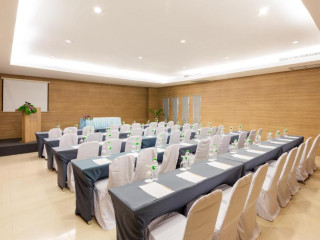Buri Tara Resort