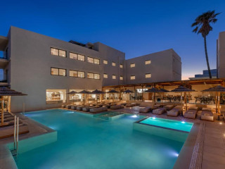 Cabana Blu Hotel & Suites