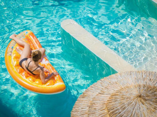 Cabana Blu Hotel & Suites