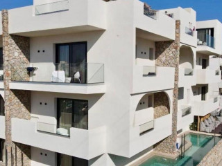 Cabana White Boutique Hotel & Suites