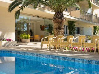 Cabot Tres Torres Apartamentos