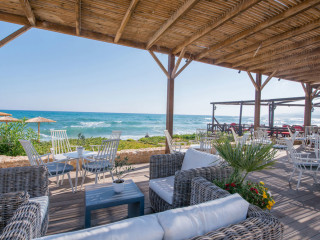 Cactus Bay Hotel