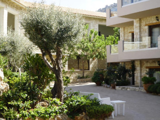 Cactus Royal Spa & Resort
