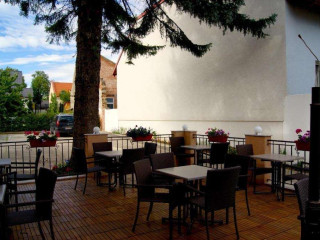 Cafe 168