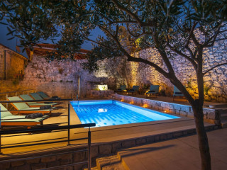 California Apartments