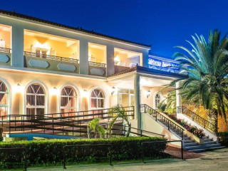 California Beach Hotel - Adults Only