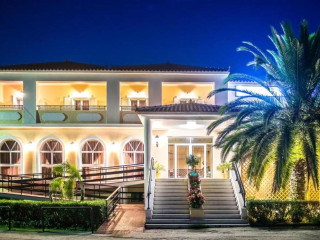 California Beach Hotel - Adults Only