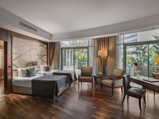 CALISTA LUXURY RESORT