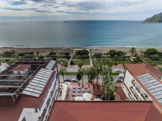 CALISTA LUXURY RESORT