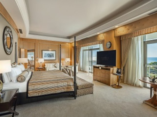 CALISTA LUXURY RESORT