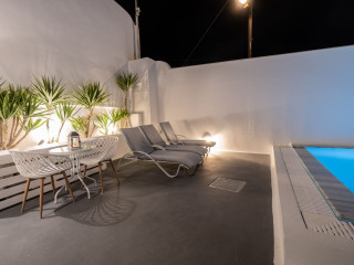 CALLY CAVE HOUSE SANTORINI