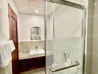 Calypso Beach & Dive Resort