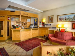 CAMELIA ROOMS VENICE GUESTHOUSE