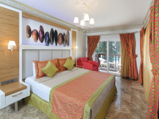 CAMELOT BOUTIQUE HOTEL