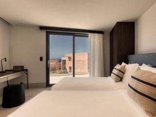 Domes Novos Santorini, Autograph Collection