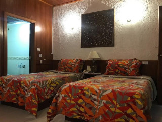 Tropica Bungalow