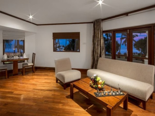 Royal Palms Beach Hotel