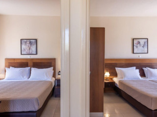 Theo Hotel