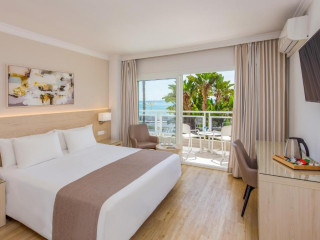 Las Arenas Affiliated by Melia