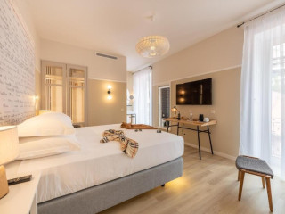 Pestana Fisherman Village