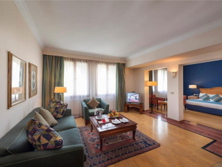 Reef Oasis Beach Resort