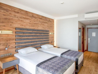 Riviera Zen Hotel