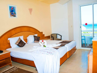Thapsus Beach Resort