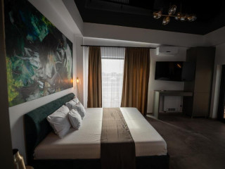 AMAZE cm Camere de inchiriat